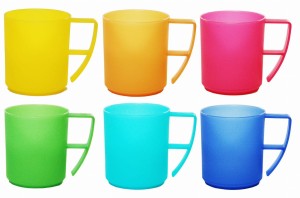 Kpl. 6 Kubków plastikowych z uchem 420 ml mix kolorów
